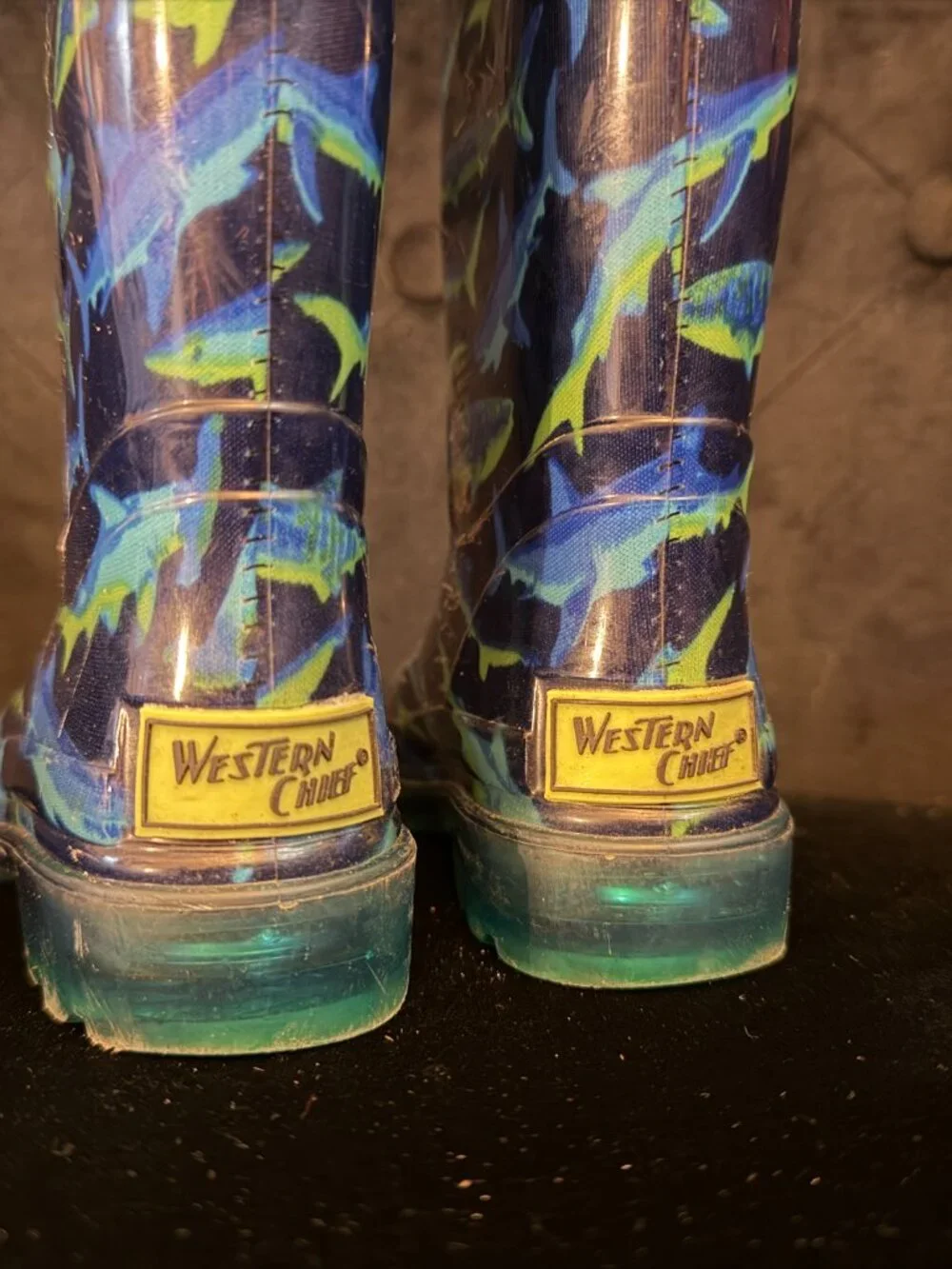 Western Chief Shark Chase Lighted Black/Blue/Green Kids Rain Boots Sz 8
